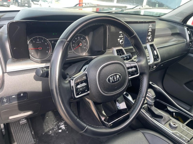 Kia Sorento Vehicle Image 20