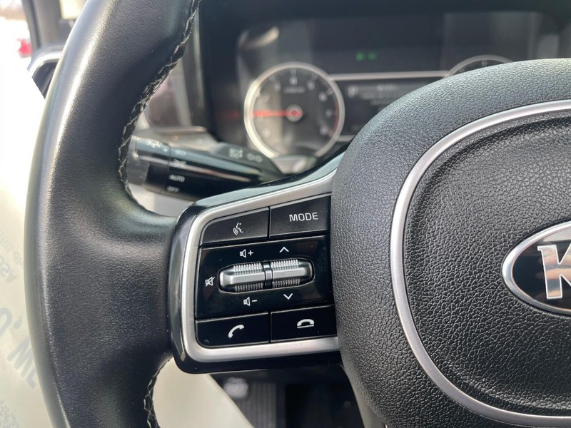 Kia Sorento Vehicle Image 21