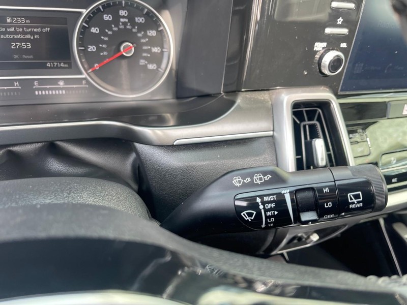 Kia Sorento Vehicle Image 24