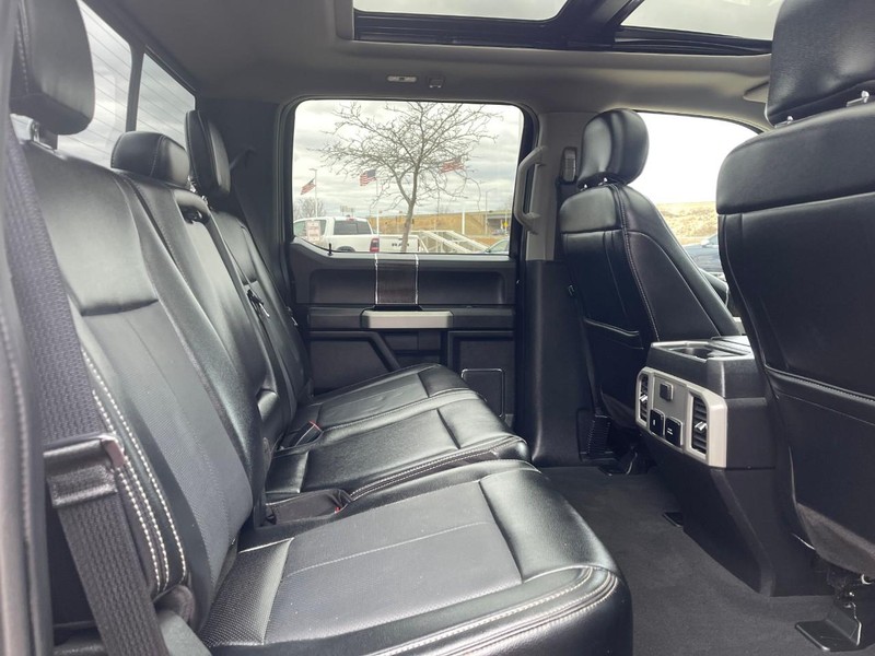 Ford Super Duty F-250 SRW Vehicle Image 28