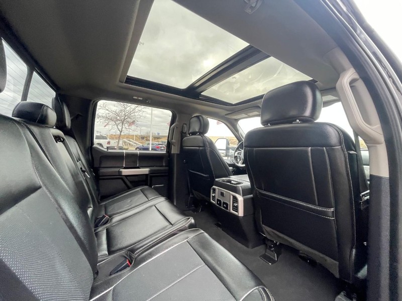 Ford Super Duty F-250 SRW Vehicle Image 29