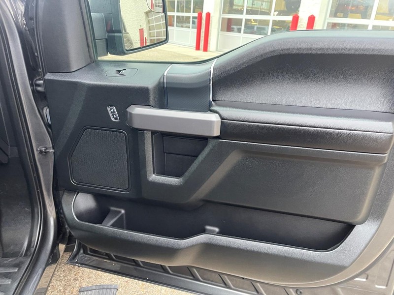 Ford F-150 Vehicle Image 13