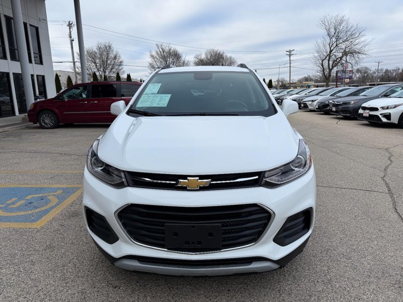 Chevrolet Trax Vehicle Image 02