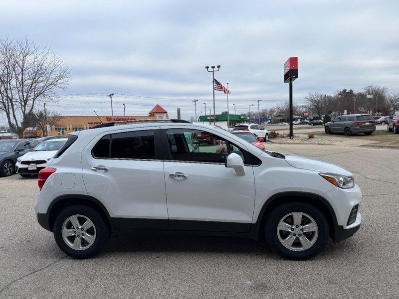 Chevrolet Trax Vehicle Image 04