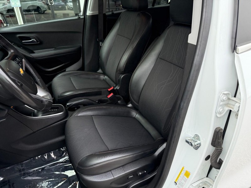 Chevrolet Trax Vehicle Image 09