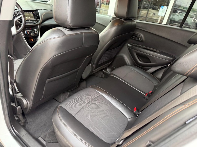 Chevrolet Trax Vehicle Image 12