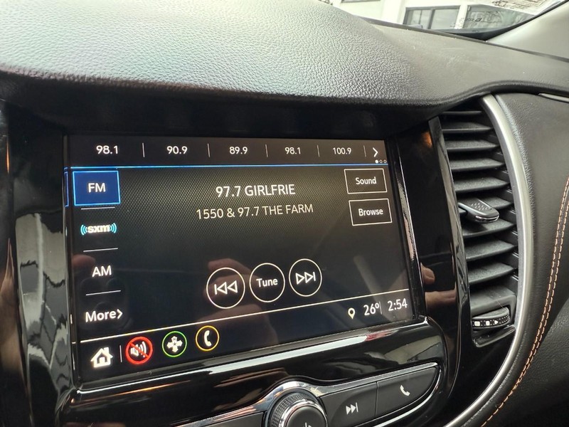 Chevrolet Trax Vehicle Image 24