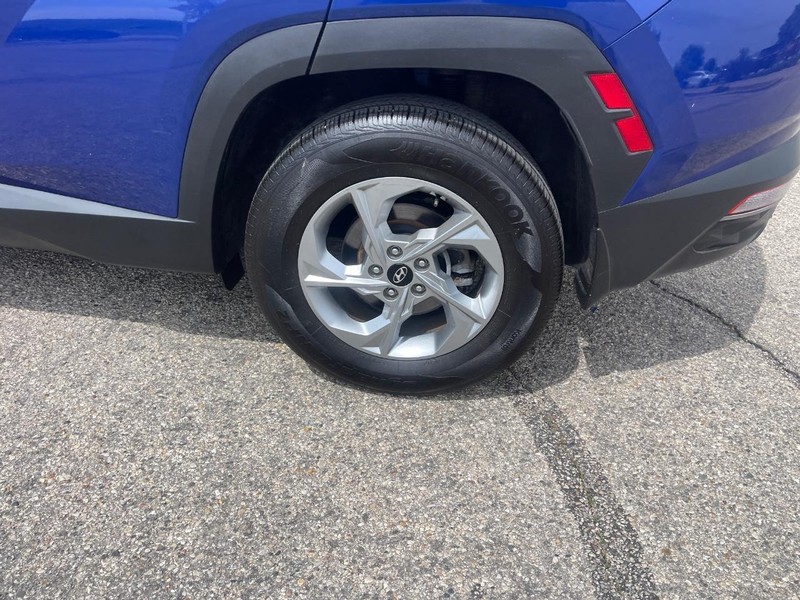Hyundai Tucson Vehicle Image 05