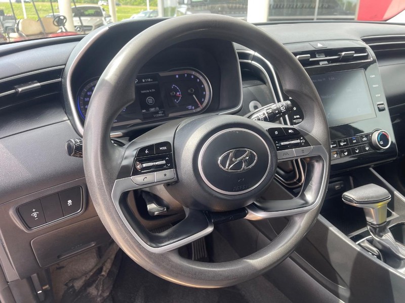 Hyundai Tucson Vehicle Image 18