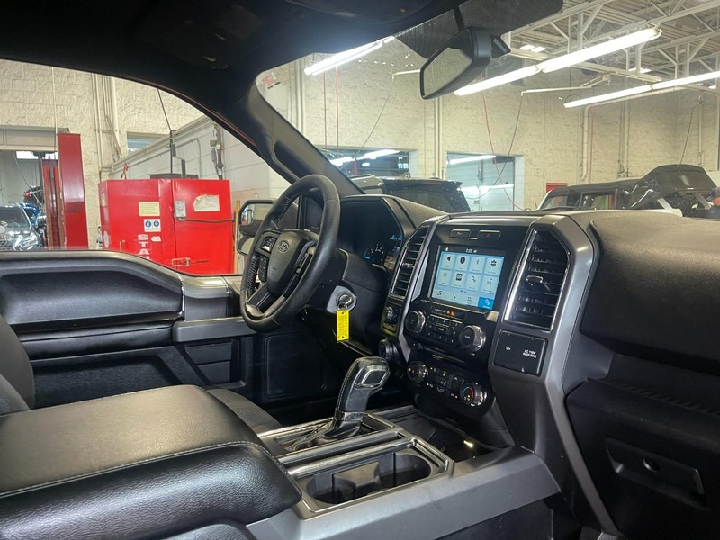 Ford F-150 Vehicle Image 09