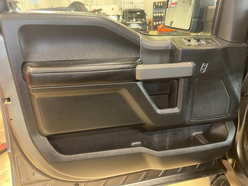Ford F-150 Vehicle Image 17