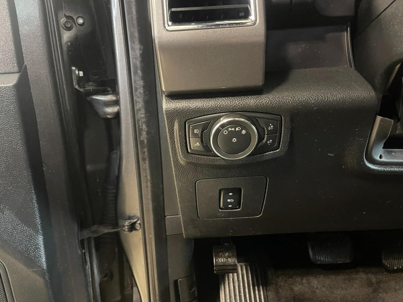 Ford F-150 Vehicle Image 19