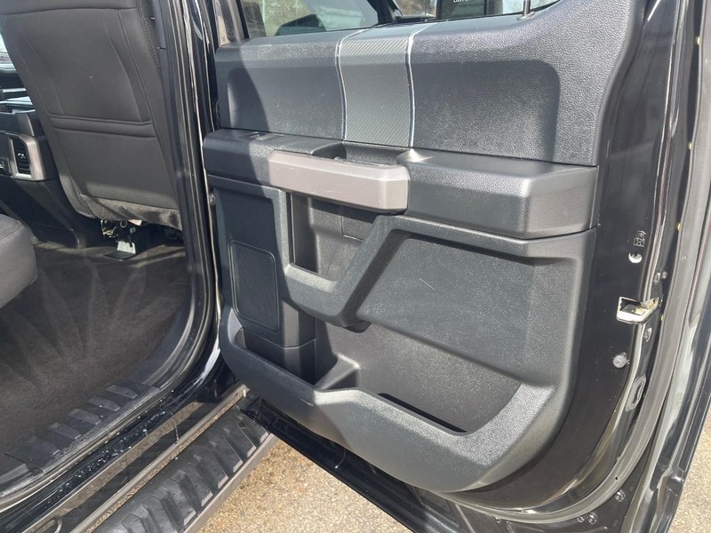 Ford F-150 Vehicle Image 12