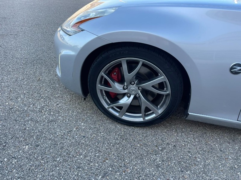 Nissan 370Z Vehicle Image 06