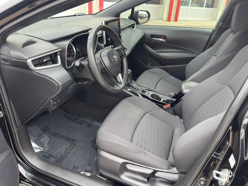Toyota Corolla Hatchback Vehicle Image 19