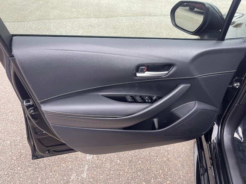 Toyota Corolla Hatchback Vehicle Image 20