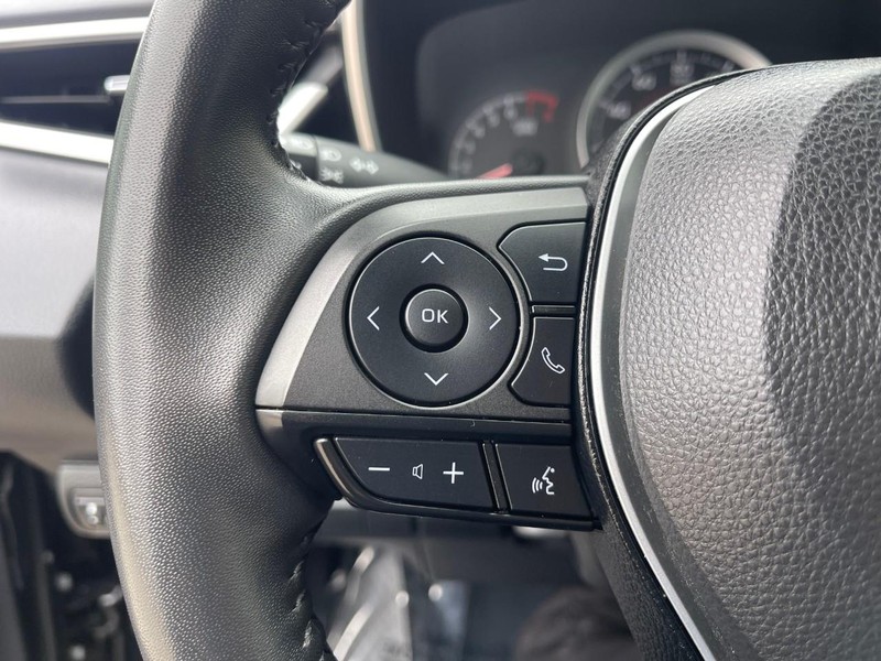 Toyota Corolla Hatchback Vehicle Image 29