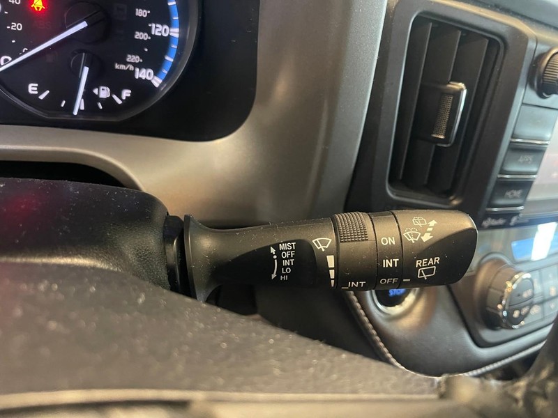 Toyota RAV4 Vehicle Image 28