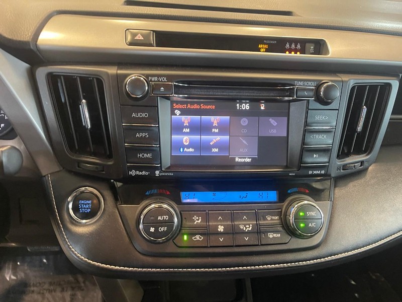 Toyota RAV4 Vehicle Image 29