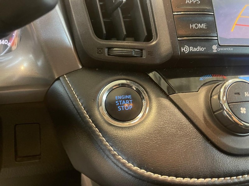 Toyota RAV4 Vehicle Image 31