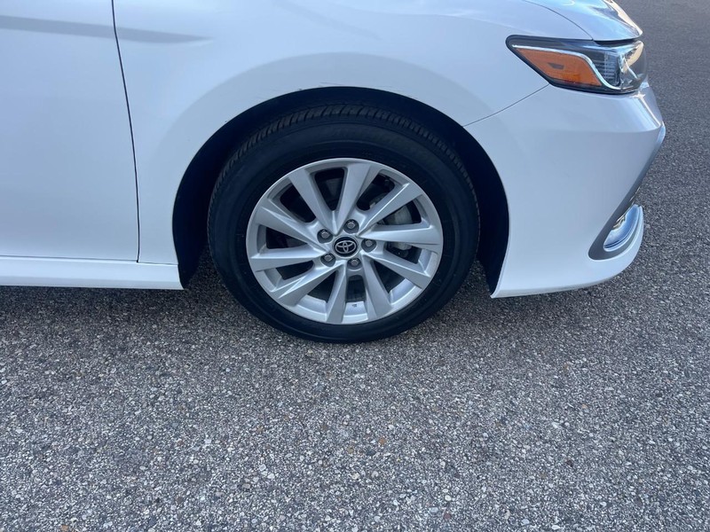 Toyota Camry Vehicle Image 08