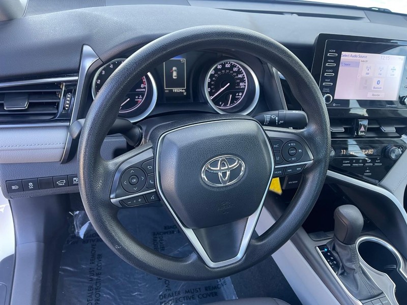 Toyota Camry Vehicle Image 23
