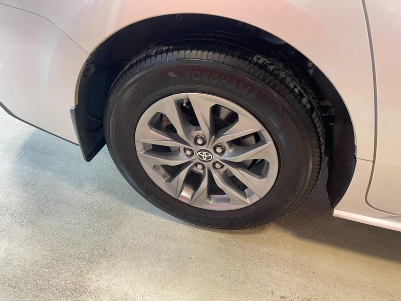 Toyota Sienna Vehicle Image 07