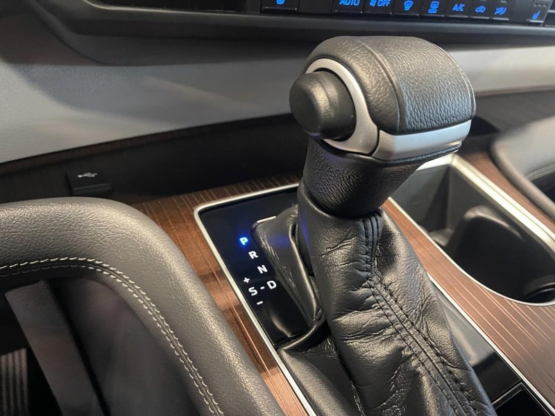 Toyota Sienna Vehicle Image 25