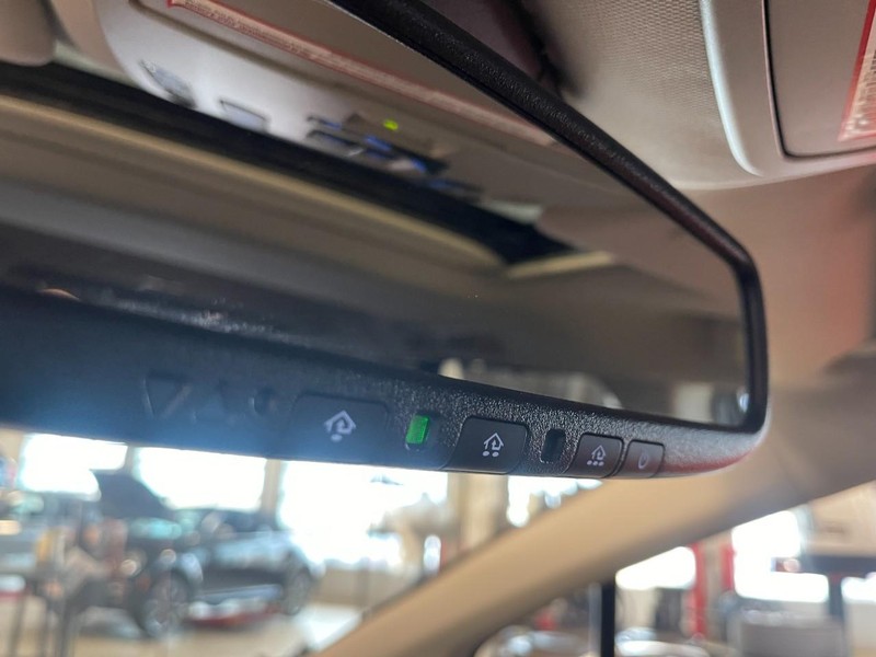 Toyota Sienna Vehicle Image 34
