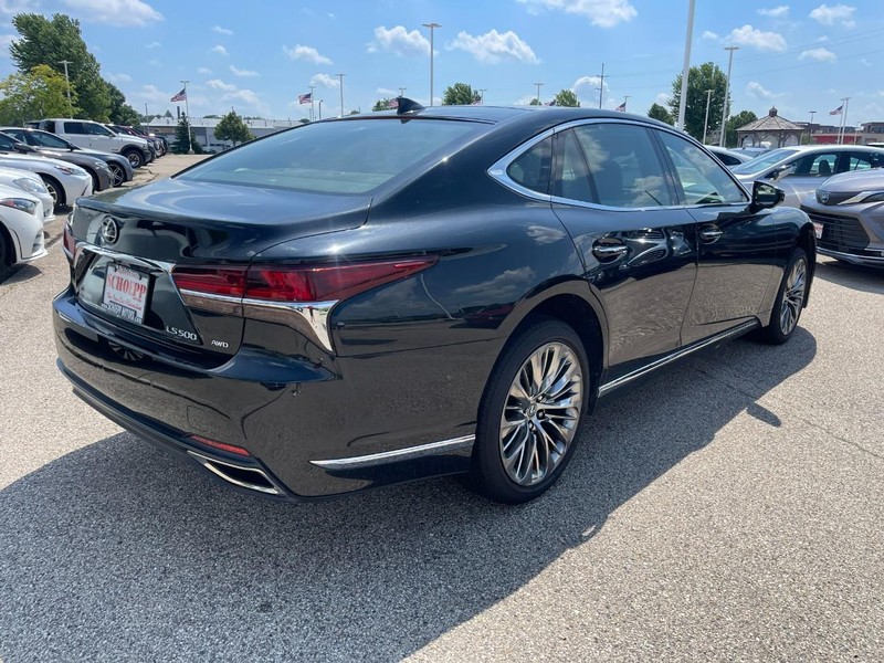 Lexus LS Vehicle Image 03