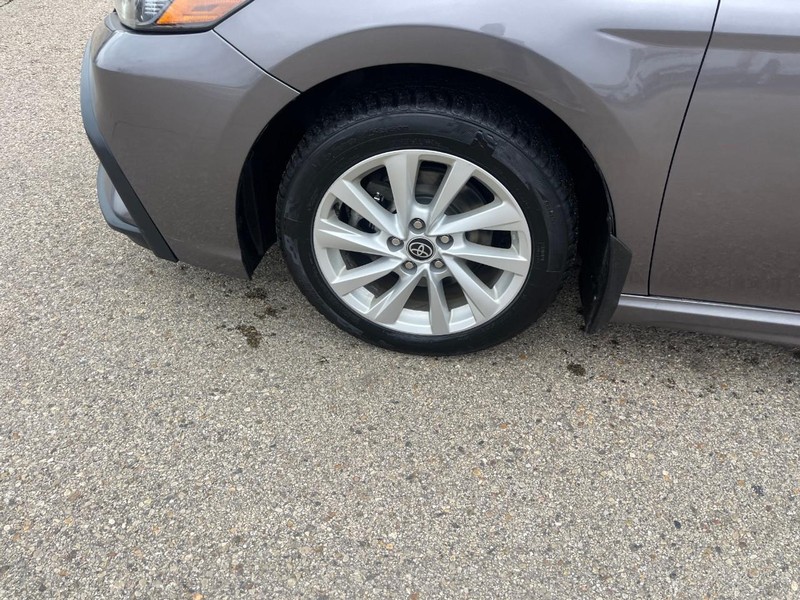 Toyota Camry Vehicle Image 06