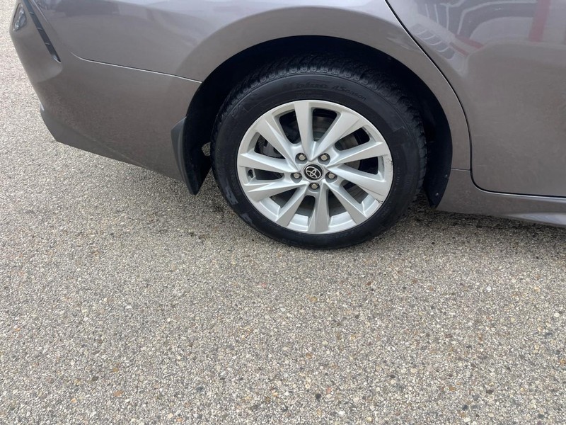 Toyota Camry Vehicle Image 08