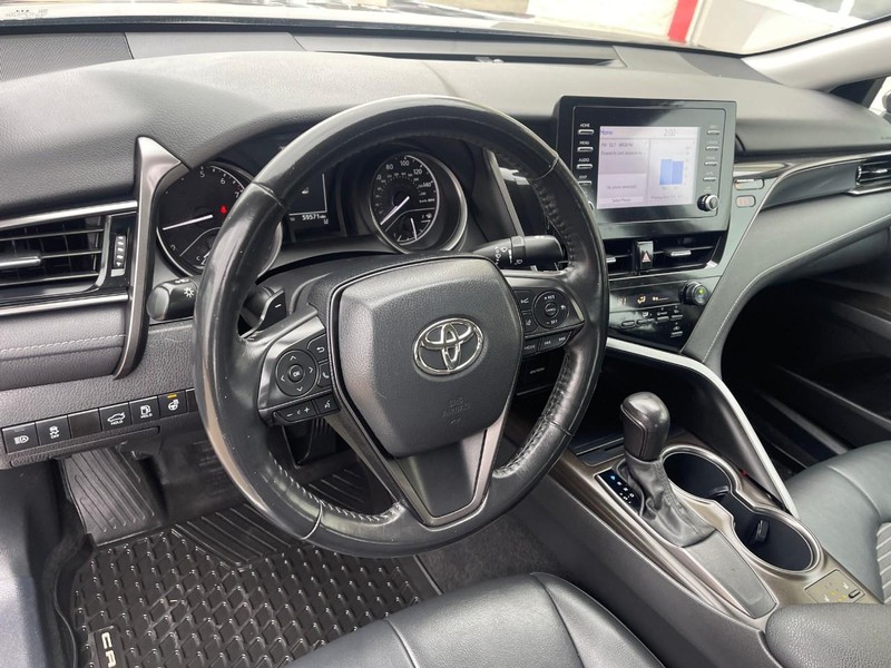 Toyota Camry Vehicle Image 23