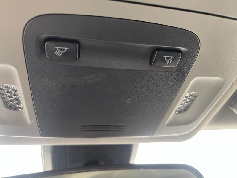 Toyota Camry Vehicle Image 33