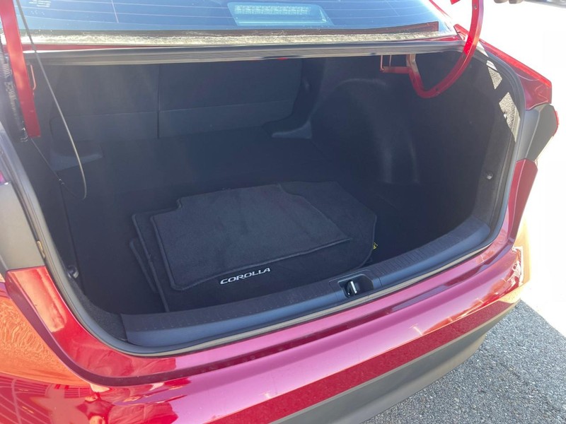 Toyota Corolla Vehicle Image 11