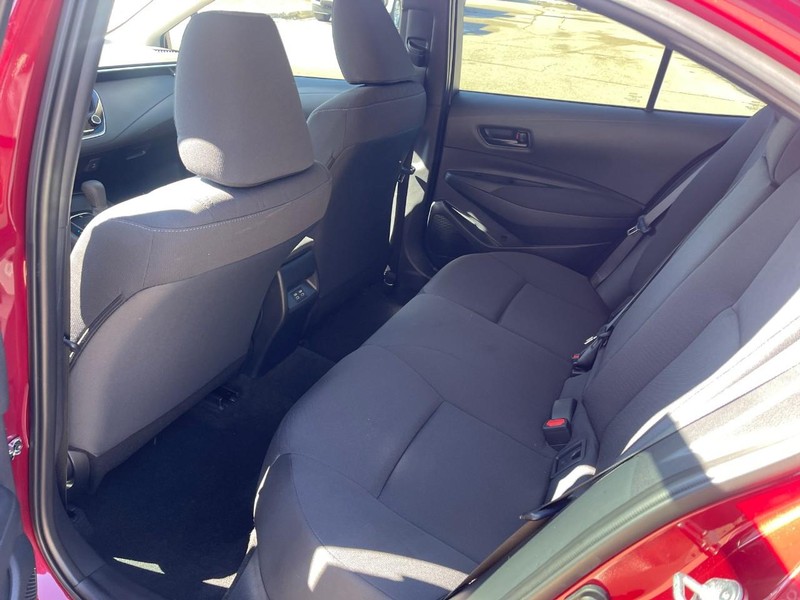 Toyota Corolla Vehicle Image 12