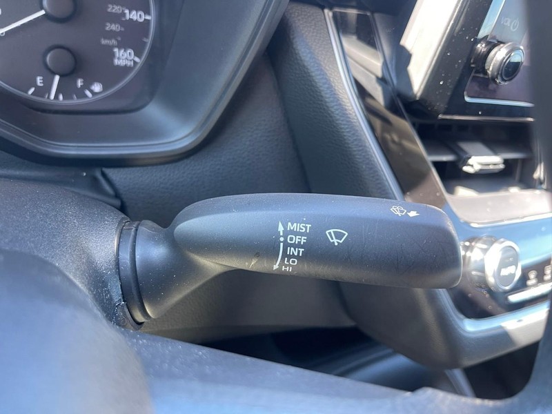Toyota Corolla Vehicle Image 25