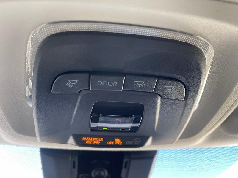 Toyota Corolla Vehicle Image 26