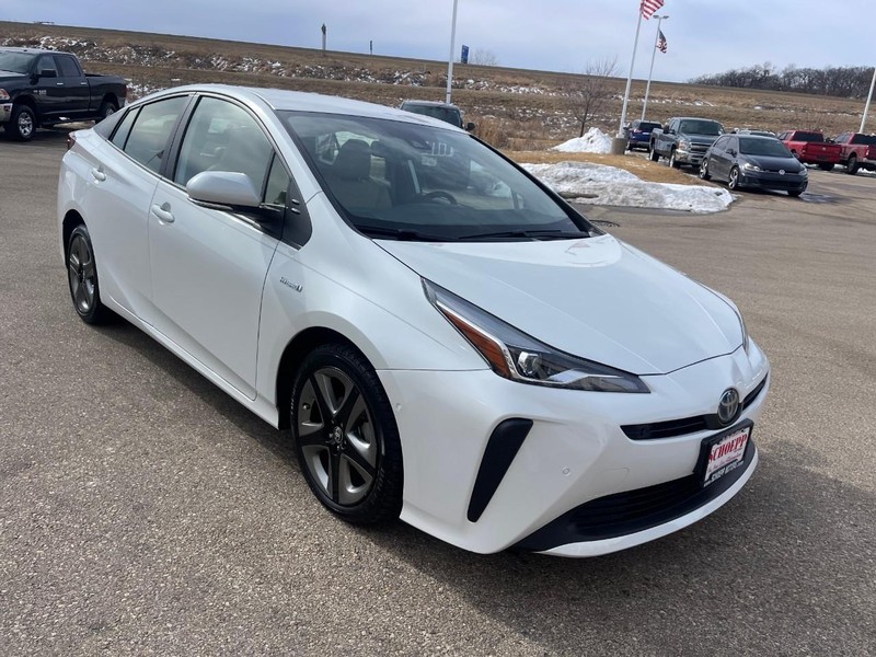 Toyota Prius Vehicle Image 02