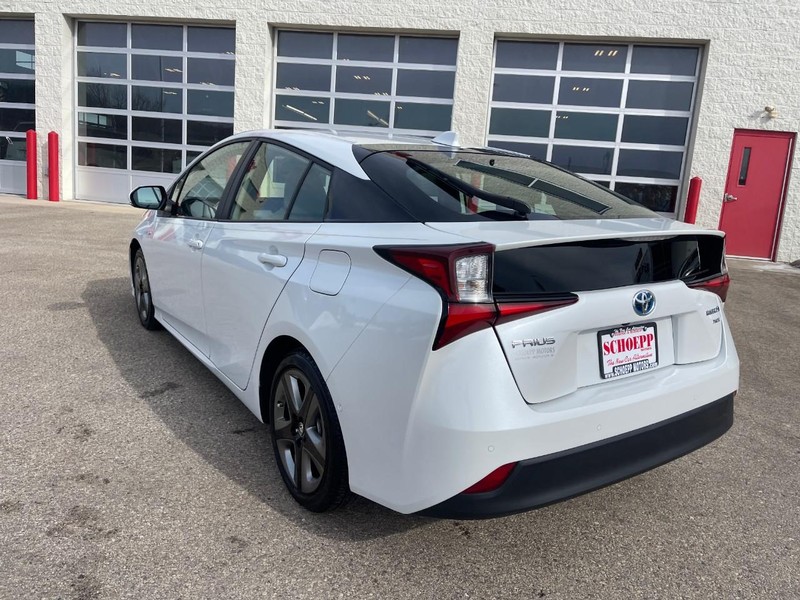 Toyota Prius Vehicle Image 04