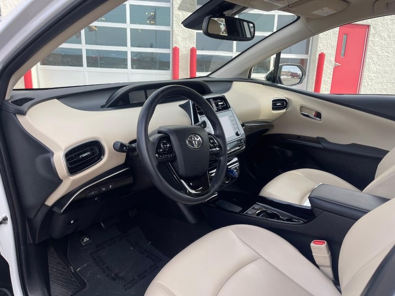 Toyota Prius Vehicle Image 19