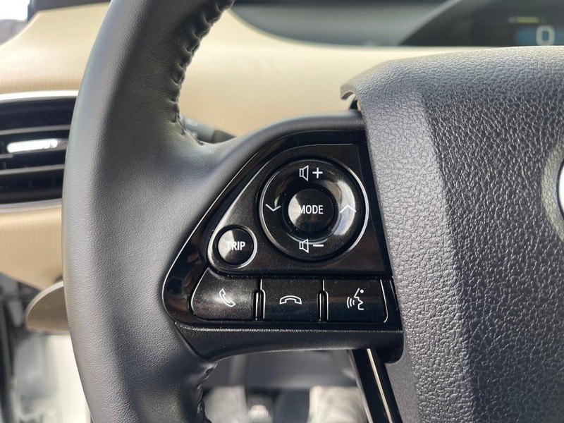 Toyota Prius Vehicle Image 27