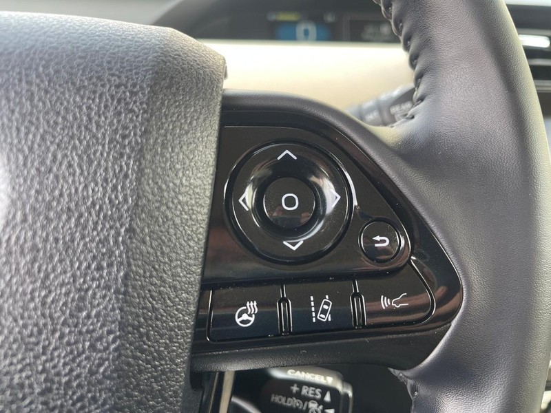 Toyota Prius Vehicle Image 28