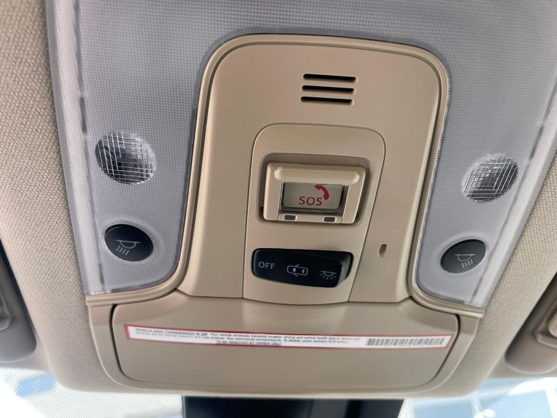 Toyota Prius Vehicle Image 34