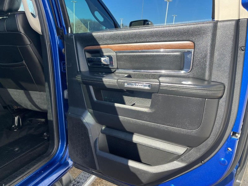 Ram 2500 Vehicle Image 11
