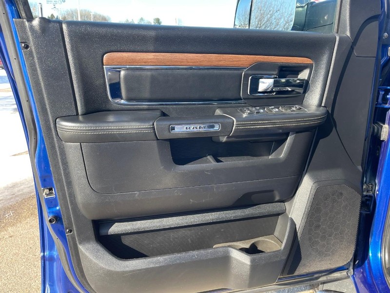 Ram 2500 Vehicle Image 15