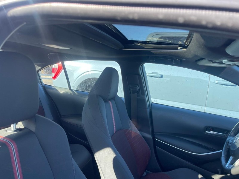 Toyota Corolla Vehicle Image 03