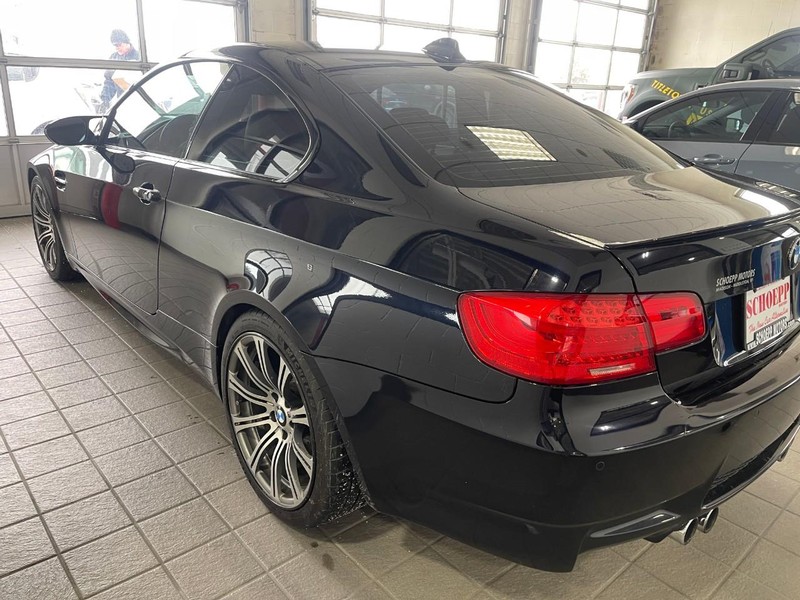 BMW M3 Vehicle Image 04