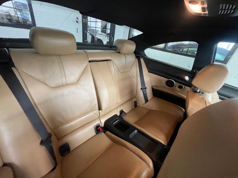 BMW M3 Vehicle Image 11