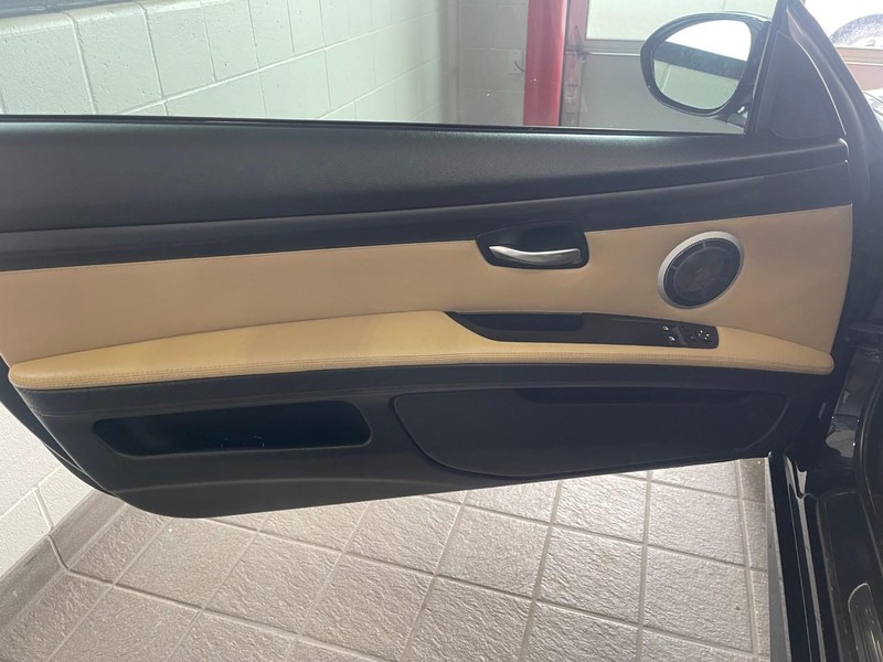 BMW M3 Vehicle Image 17